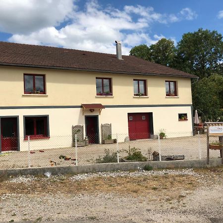 Les 3Crokignols, Maison D'Hote Familiale. Saffloz Luaran gambar