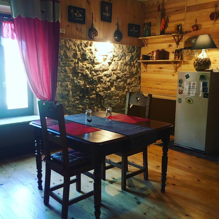 Les 3Crokignols, Maison D'Hote Familiale. Saffloz Luaran gambar