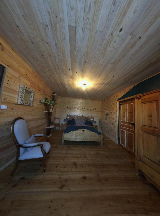 Les 3Crokignols, Maison D'Hote Familiale. Saffloz Luaran gambar