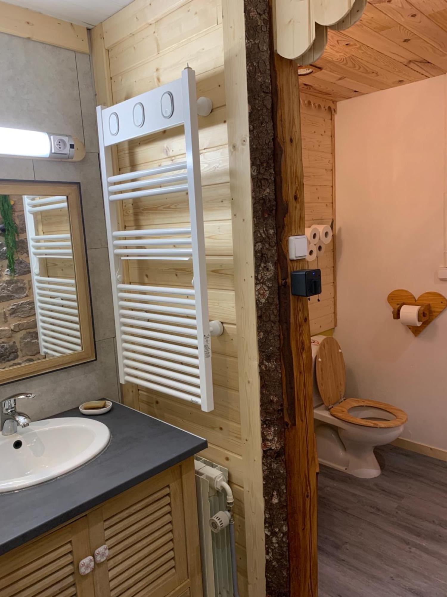 Les 3Crokignols, Maison D'Hote Familiale. Saffloz Luaran gambar
